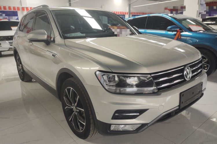 Used Volkswagen Tiguan L 2019 Revised 330TSI Automatic Two-Wheel Drive Smart & Luxury Edition China VI Standard Front Right 45 Deg