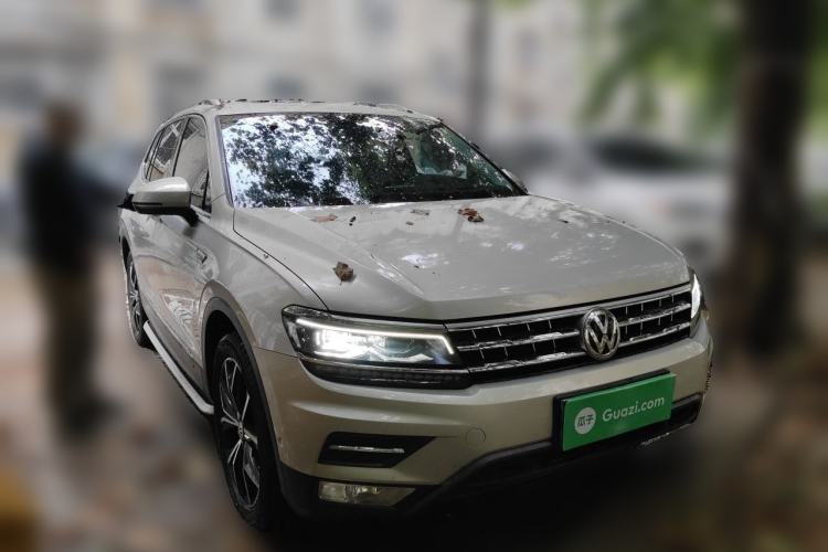 Used Volkswagen Tiguan L 2019 330TSI Automatic Two-Wheel Drive Smart Luxury Version China VI Standard Front Right 45 Deg