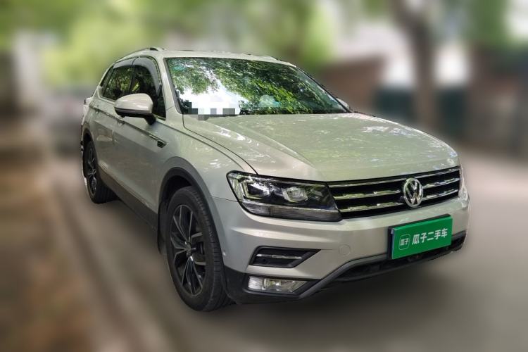 Used Volkswagen Tiguan L 2019 330TSI Automatic Two-Wheel Drive Smart Luxury Version China VI Standard Front Right 45 Deg