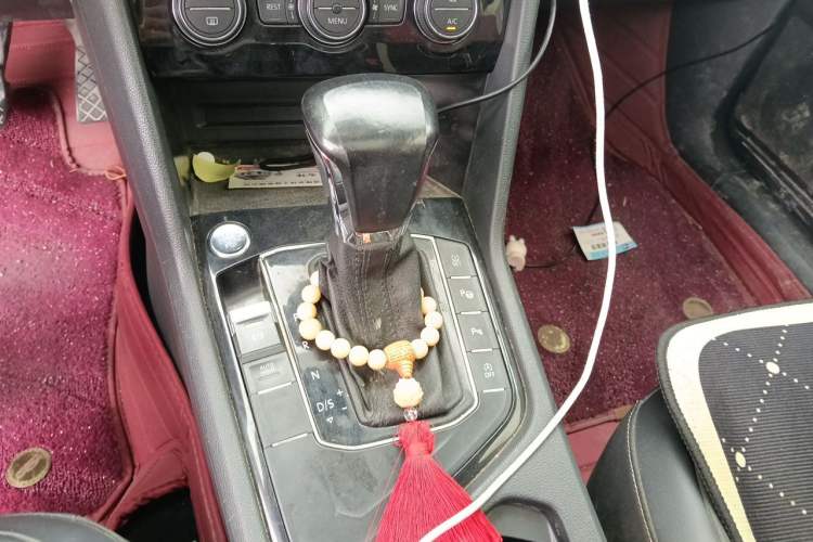 Used Volkswagen Tiguan L 2019 330TSI Automatic Two-Wheel Drive Smart Luxury Version China VI Standard Gear Lever