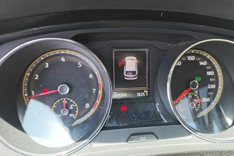 Used Volkswagen Tiguan L 2019 330TSI Automatic Two-Wheel Drive Smart Luxury Version China VI Standard Instrument Cluster