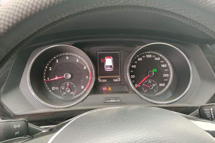Used Volkswagen Tiguan L 2019 330TSI Automatic Two-Wheel Drive Smart Luxury Version China VI Standard Instrument Cluster