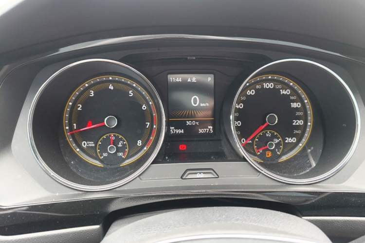 Used Volkswagen Tiguan L 2019 Revised 330TSI Automatic Two-Wheel Drive Smart & Luxury Edition China VI Standard Instrument Cluster