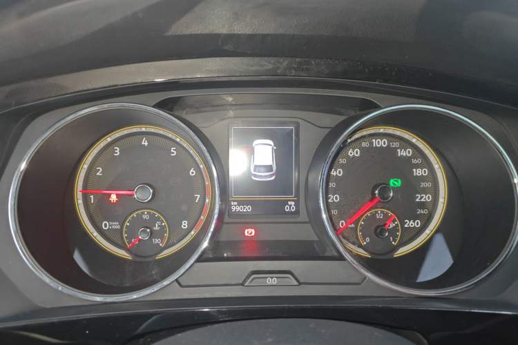 Used Volkswagen Tiguan L 2019 380TSI Automatic All-Wheel Drive Luxury Edition with 7 Seats China VI Standard Instrument Cluster