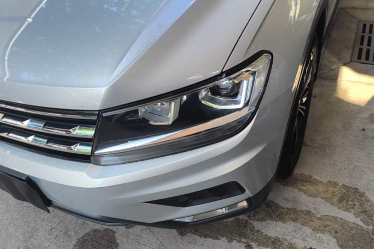 Used Volkswagen Tiguan L 2019 330TSI Automatic Two-Wheel Drive Luxury Edition China VI Standard Left Front Headlight