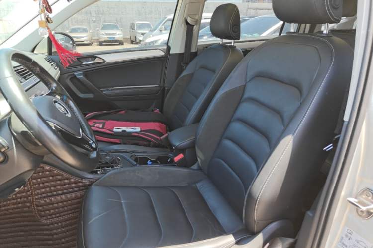 Used Volkswagen Tiguan L 2019 330TSI Automatic Two-Wheel Drive Smart Luxury Version China VI Standard Left Front Seat