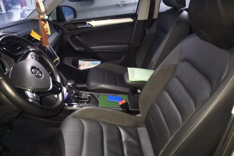 Used Volkswagen Tiguan L 2019 330TSI Automatic Two-Wheel Drive Smart Luxury Version China VI Standard Left Front Seat