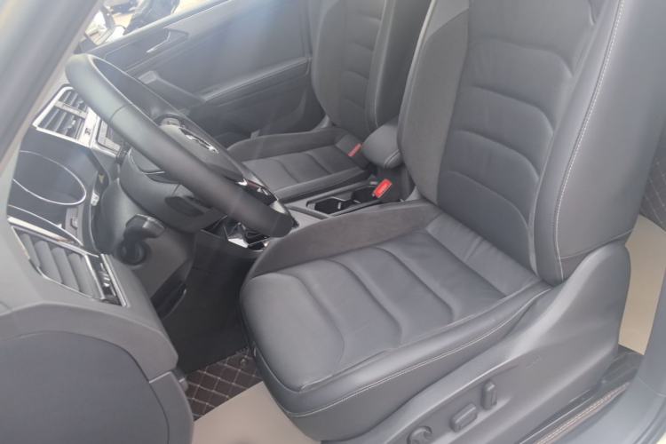 Used Volkswagen Tiguan L 2019 330TSI Automatic Two-Wheel Drive Panoramic Comfort Edition China VI Standard Left Front Seat