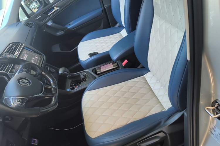 Used Volkswagen Tiguan L 2019 330TSI Automatic Two-Wheel Drive Luxury Edition China VI Standard Left Front Seat