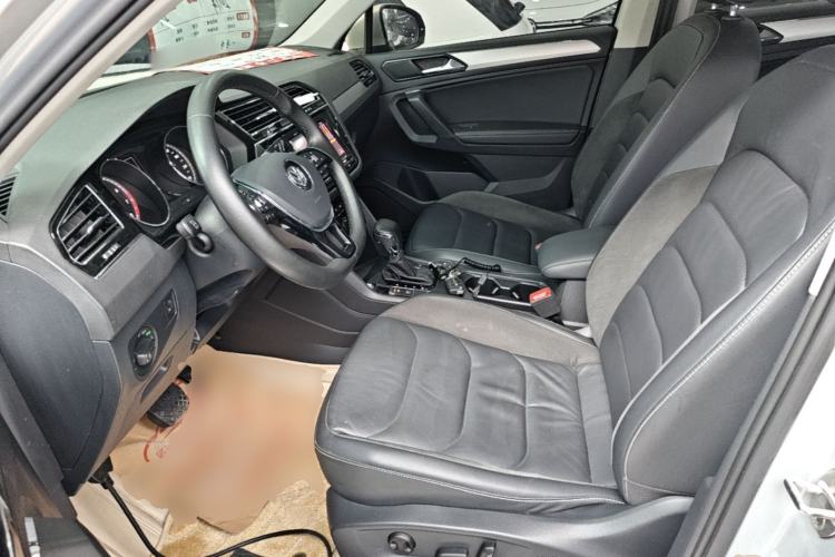 Used Volkswagen Tiguan L 2019 330TSI Automatic Two-Wheel Drive Smart Luxury Version China V Emission Standard Left Front Seat