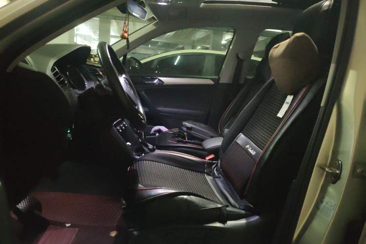 Used Volkswagen Tiguan L 2019 330TSI Automatic Two-Wheel Drive Smart Luxury Version China VI Standard Left Front Seat