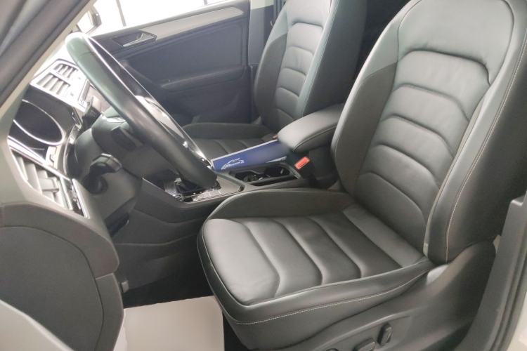 Used Volkswagen Tiguan L 2019 330TSI Automatic Two-Wheel Drive Panoramic Comfort Edition China VI Standard Left Front Seat