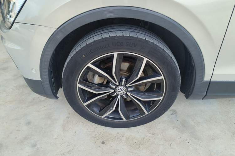 Used Volkswagen Tiguan L 2019 330TSI Automatic Two-Wheel Drive Smart Luxury Version China VI Standard Left Front Wheel Hub