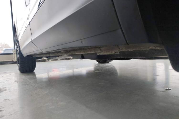 Used Volkswagen Tiguan L 2019 330TSI Automatic Two-Wheel Drive Panoramic Comfort Edition China VI Standard Left Side Sill