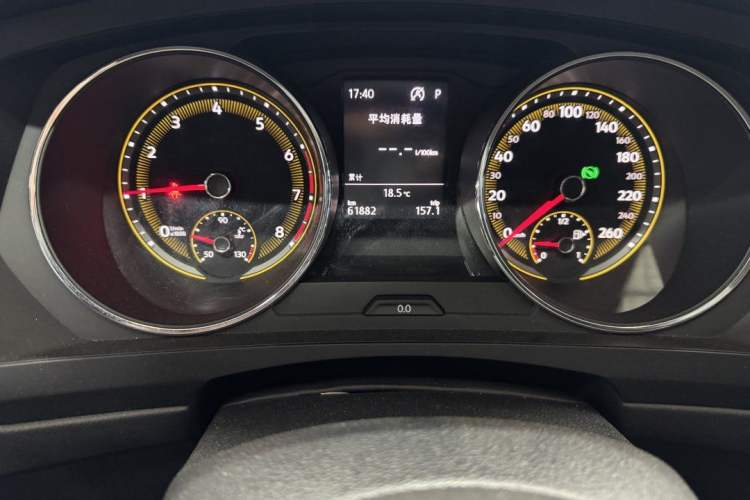 Used Volkswagen Tiguan L 2019 330TSI Automatic Two-Wheel Drive Luxury Edition China VI Standard Odometer Close Up