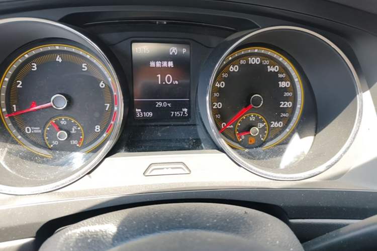 Used Volkswagen Tiguan L 2019 330TSI Automatic Two-Wheel Drive Luxury Edition China VI Standard Odometer Close Up