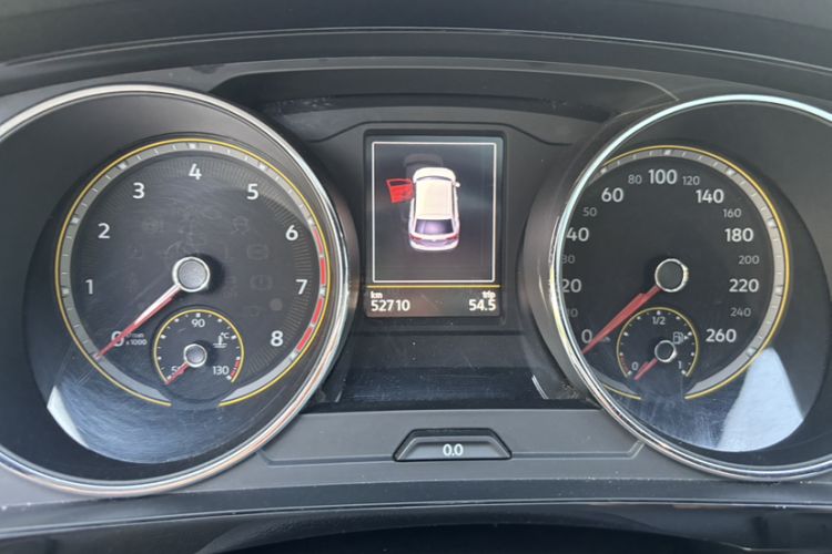 Used Volkswagen Tiguan L 2019 Revised Version 280TSI Automatic Two-Wheel Drive Panoramic Comfort Edition China VI Standard Odometer Close Up