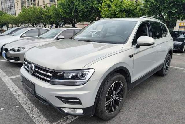 Volkswagen Tiguan L 2019 Updated Version 330TSI Automatic Two-Wheel Drive Panoramic Comfort Edition China VI Standard d’occasion