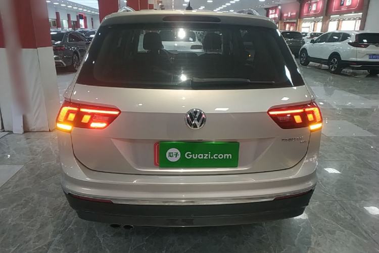Used Volkswagen Tiguan L 2019 330TSI Automatic Two-Wheel Drive Smart Luxury Version China V Emission Standard Rear