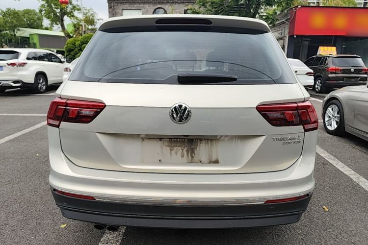 Used Volkswagen Tiguan L 2019 Updated Version 330TSI Automatic Two-Wheel Drive Panoramic Comfort Edition China VI Standard Rear
