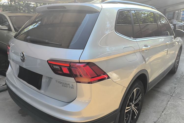 Used Volkswagen Tiguan L 2019 330TSI Automatic Two-Wheel Drive Luxury Edition China VI Standard Rear Right 45 Deg