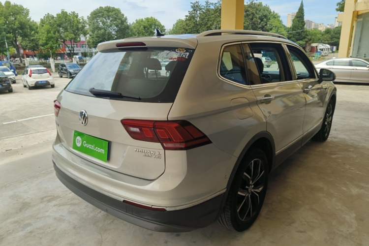 Used Volkswagen Tiguan L 2019 330TSI Automatic Two-Wheel Drive Smart Luxury Version China VI Standard Rear Right 45 Deg