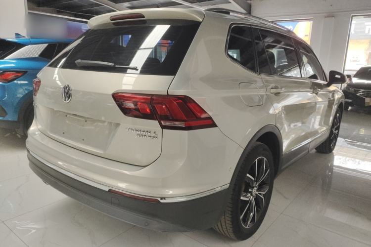 Used Volkswagen Tiguan L 2019 Revised 330TSI Automatic Two-Wheel Drive Smart & Luxury Edition China VI Standard Rear Right 45 Deg