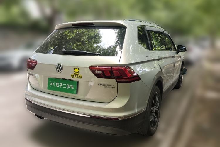 Used Volkswagen Tiguan L 2019 330TSI Automatic Two-Wheel Drive Smart Luxury Version China VI Standard Rear Right 45 Deg
