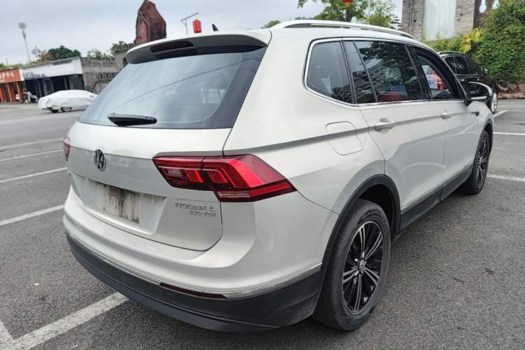 Used Volkswagen Tiguan L 2019 Updated Version 330TSI Automatic Two-Wheel Drive Panoramic Comfort Edition China VI Standard Rear Right 45 Deg
