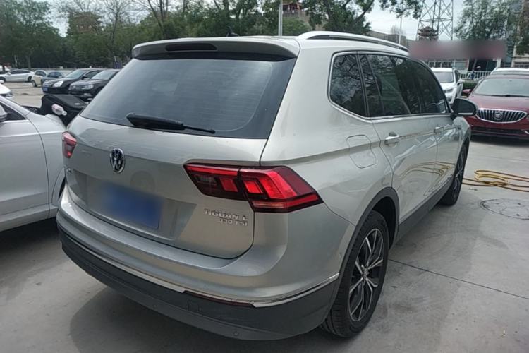 Used Volkswagen Tiguan L 2019 Revised 330TSI Automatic Two-Wheel Drive Smart & Luxury Edition China VI Standard Rear Right 45 Deg