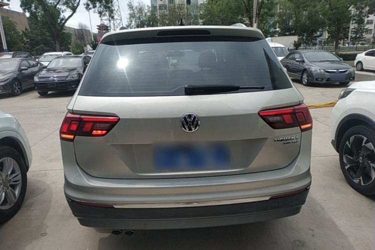 Used Volkswagen Tiguan L 2019 Revised 330TSI Automatic Two-Wheel Drive Smart & Luxury Edition China VI Standard Rear