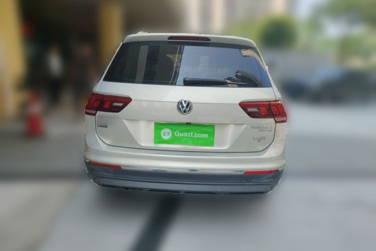 Used Volkswagen Tiguan L 2019 330TSI Automatic Two-Wheel Drive Panoramic Comfort Edition China VI Standard Rear