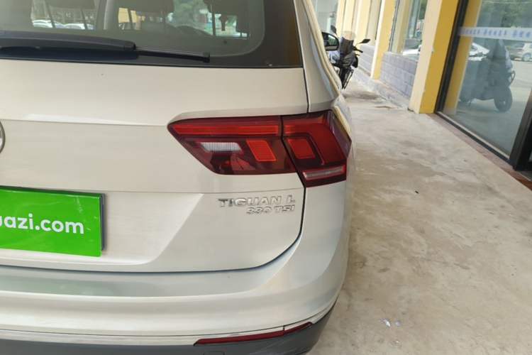 Used Volkswagen Tiguan L 2019 330TSI Automatic Two-Wheel Drive Smart Luxury Version China VI Standard Right Rear Taillight