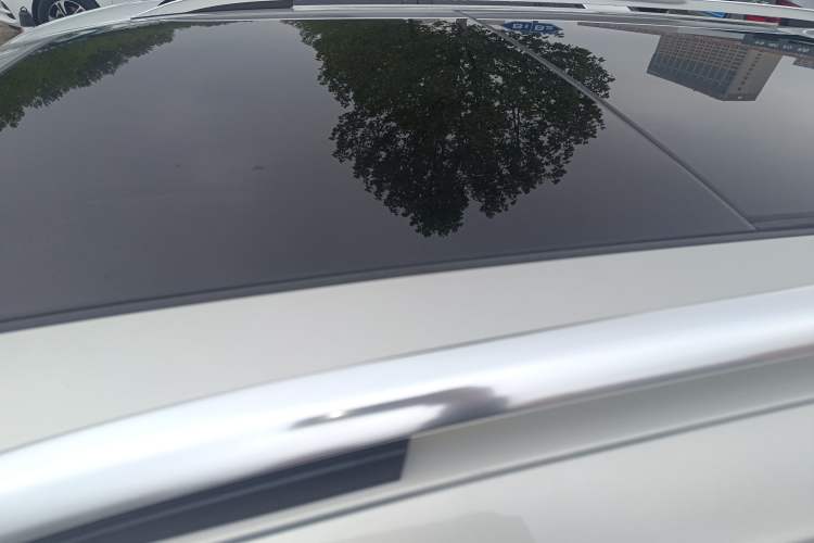 Used Volkswagen Tiguan L 2019 Revised 330TSI Automatic Two-Wheel Drive Smart & Luxury Edition China VI Standard Roof