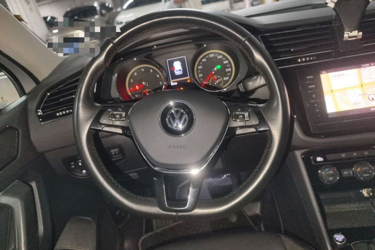 Used Volkswagen Tiguan L 2019 330TSI Automatic Two-Wheel Drive Panoramic Comfort Edition China VI Standard Steering Wheel