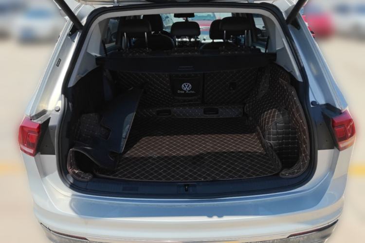 Used Volkswagen Tiguan L 2019 330TSI Automatic Two-Wheel Drive Smart Luxury Version China VI Standard Trunk