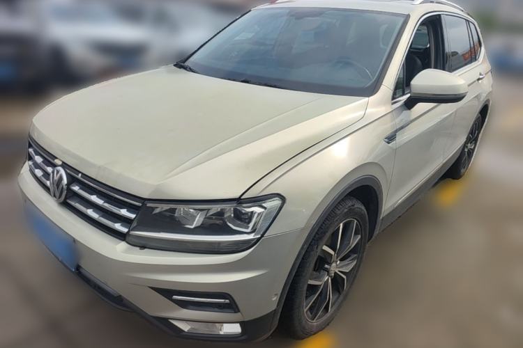 Ojetý Volkswagen Tiguan L 2019 330TSI Automatic Two-Wheel Drive Smart Luxury Version China V Emission Standard Guazi used car, China used car export, Used car for sale, Used cars, Cheapest cars for sale
