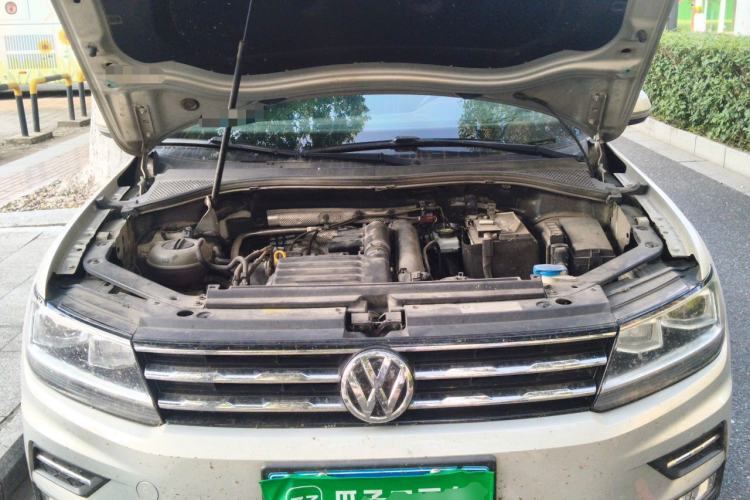Used Volkswagen Tiguan L 2019 280TSI Automatic Two-Wheel Drive Panoramic Comfort Edition China V Standard Engine Bay