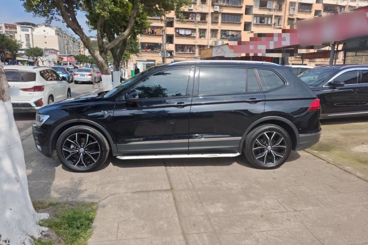 Used Volkswagen Tiguan L 2019 Revised 330TSI Automatic Two-Wheel Drive Smart & Luxury Edition China VI Standard Exterior 1