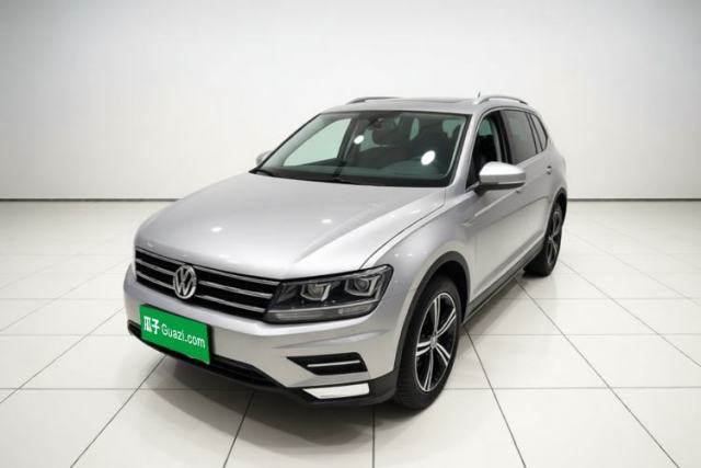Ojetý Volkswagen Tiguan L 2019 Updated Version 330TSI Automatic Two-Wheel Drive Panoramic Comfort Edition China VI Standard