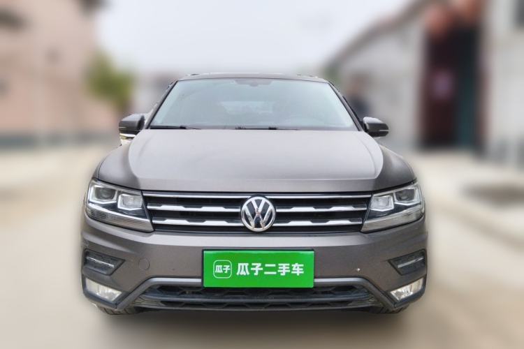 Used Volkswagen Tiguan L 2019 Updated Version 330TSI Automatic Two-Wheel Drive Panoramic Comfort Edition China VI Standard Front
