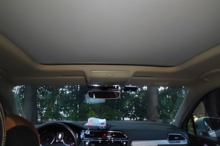 Used Volkswagen Tiguan L 2019 330TSI Automatic Two-Wheel Drive Smart Luxury Version China V Emission Standard Headliner