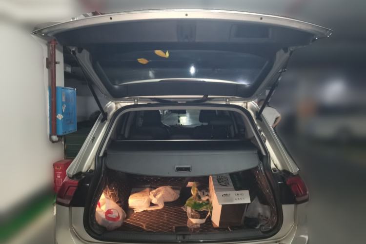 Used Volkswagen Tiguan L 2019 330TSI Automatic Two-Wheel Drive Panoramic Comfort Edition China VI Standard Trunk