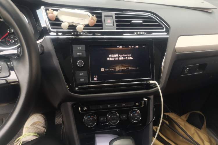 Used Volkswagen Tiguan L 2019 330TSI Automatic Two-Wheel Drive Panoramic Comfort Edition China VI Standard Audio And AC Panel