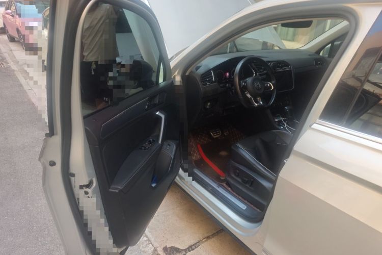 Used Volkswagen Tiguan L 2019 Restyled 330TSI Automatic Two-Wheel Drive R-Line Flagship Version China VI Standard Driver Seat
