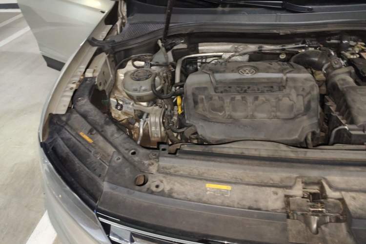 Used Volkswagen Tiguan L 2019 330TSI Automatic Two-Wheel Drive Panoramic Comfort Edition China VI Standard Engine Bay Right