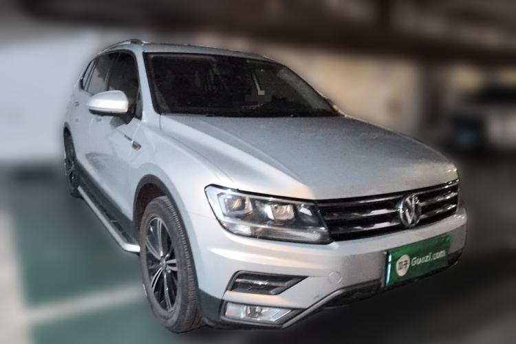 Used Volkswagen Tiguan L 2019 Updated Version 330TSI Automatic Two-Wheel Drive Panoramic Comfort Edition China VI Standard Front Right 45 Deg