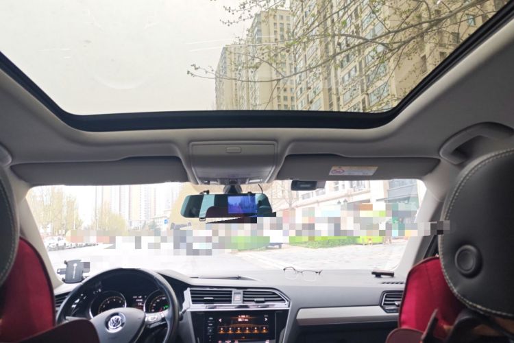 Used Volkswagen Tiguan L 2019 330TSI Automatic Two-Wheel Drive Smart Luxury Version China VI Standard Headliner