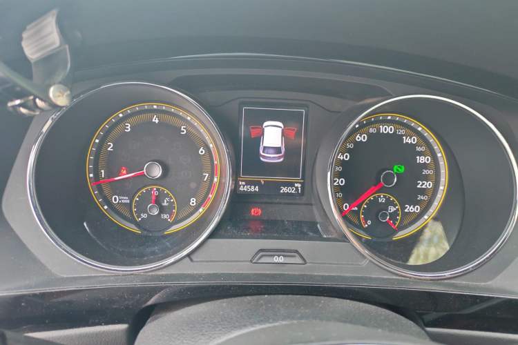 Used Volkswagen Tiguan L 2019 330TSI Automatic Two-Wheel Drive Smart Luxury Version China VI Standard Instrument Cluster