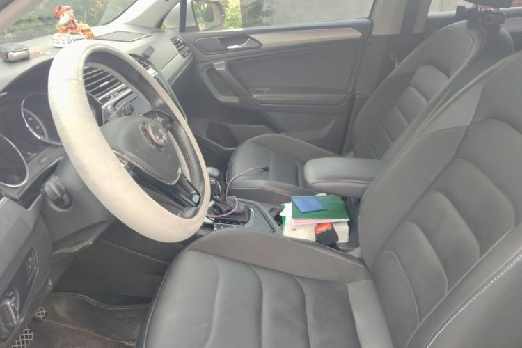 Used Volkswagen Tiguan L 2019 330TSI Automatic Two-Wheel Drive Panoramic Comfort Edition China VI Standard Left Front Seat